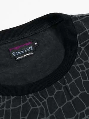 CAL O LINEx Burlap Outfitters Spiderweb S/S Pocket Tee - Black 5 CAL O LINEx Burlap Outfitters Spiderweb S/S Pocket Tee - Black - Image 5