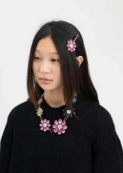 Charles JeffreyCRAZY DAIZY HAIR PIN - PINK -Men Outfitters Shop Charles Jeffrey CRAZY DAIZY HAIR PIN PINK 20230919024843