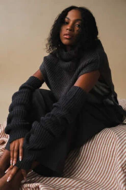 Mijeong ParkCHUNKY LEG WARMER - CHARCOAL -Men Outfitters Shop Mijeong Park CHUNKY LEG WARMER CHARCOAL 20231028005049 1