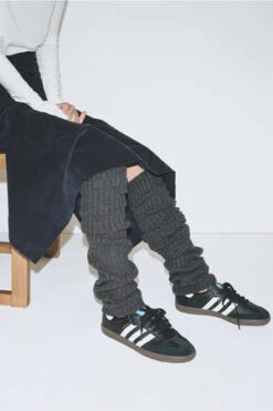 Mijeong ParkCHUNKY LEG WARMER - CHARCOAL -Men Outfitters Shop Mijeong Park CHUNKY LEG WARMER CHARCOAL 20231028005049 2